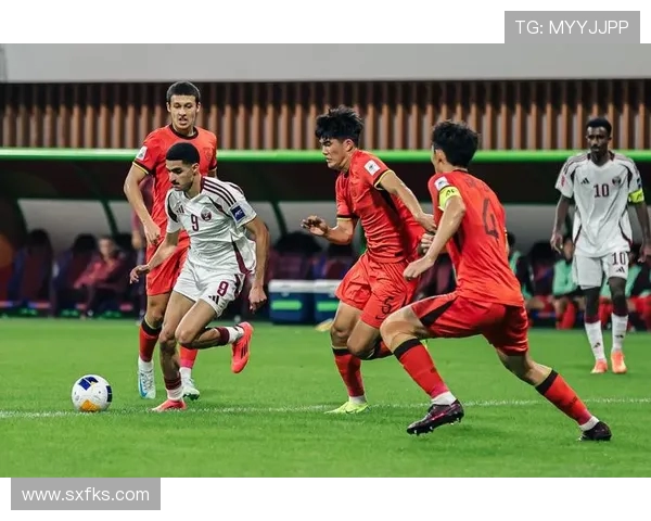 足球运动员如何应对赛季中的高强度比赛