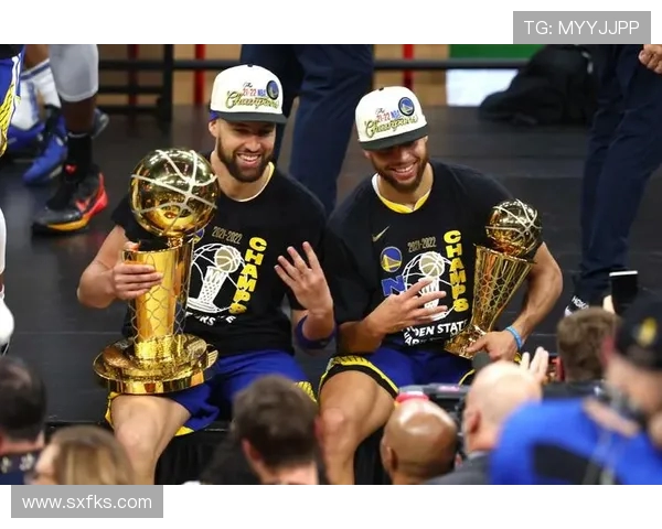 祝克莱汤普森在本命年迎来36岁生日愿他继续书写传奇篮球生涯